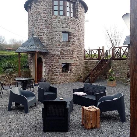 La Tour De Ver Gite Atypique Possibilite Table D'Hotes Sur Reservation Zewnętrze zdjęcie