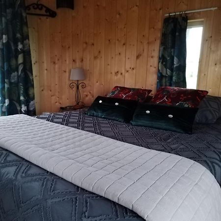 La Tour De Ver Gite Atypique Possibilite Table D'Hotes Sur Reservation Zewnętrze zdjęcie