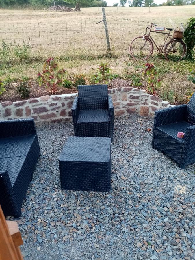 La Tour De Ver Gite Atypique Possibilite Table D'Hotes Sur Reservation Zewnętrze zdjęcie
